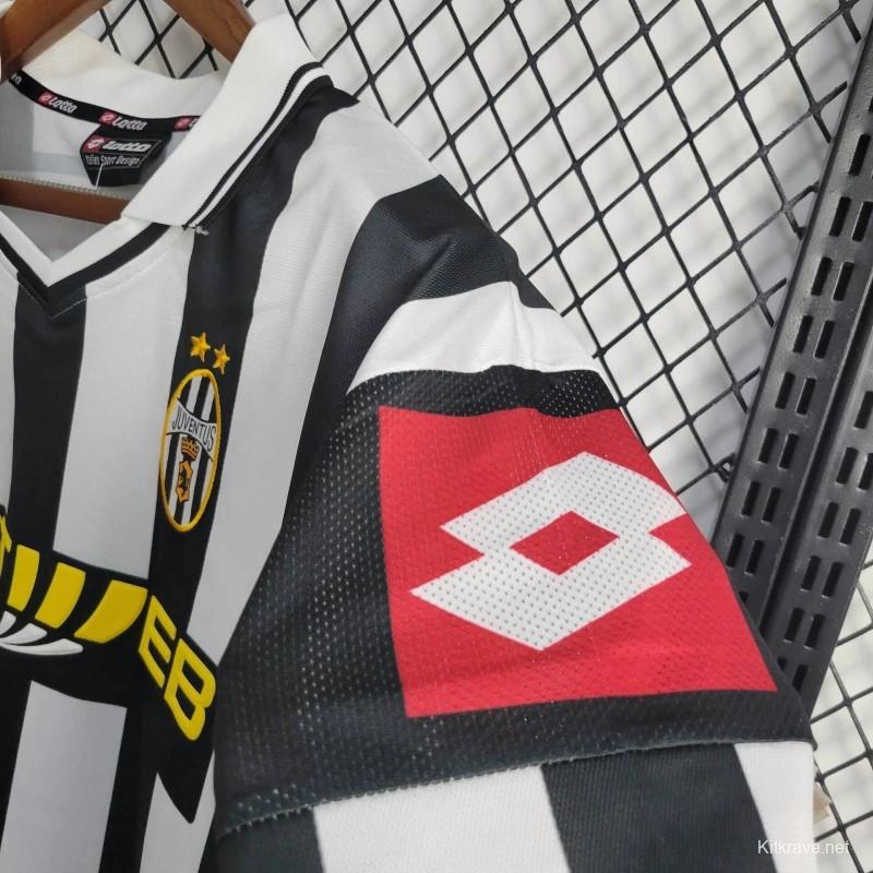 Retro 01/02 Juventus Home Jersey