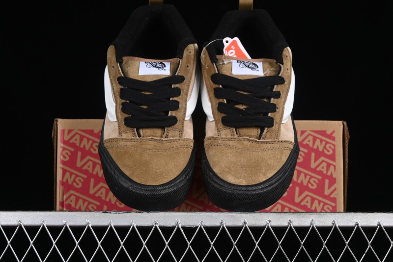 Vans Classics Knu Skool Retro Chunky Tongue Skate Shoes in Black/Brown - VN000CP6BXC