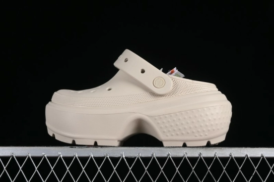 Crocs Classic Clog Snow House Retro Beach Clogs with Adjustable Heel Strap - B.D4