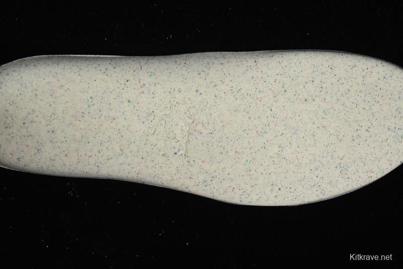 Asics Gel-Kayano 31 Running Shoes with Enhanced Cushioning and Breathable Design - 1012B670-003