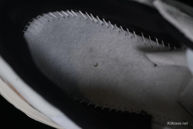 Nike Runtekk Run Retro Low-Top Running Shoes with Cushlon Midsole and Anti-Slip Design - FN6703-002