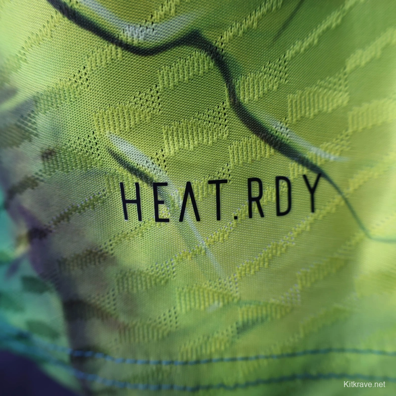 25/26 Player Version Real Madrid Limited Edition Goalkeeper Jersey - Emirates Neon Yellow Marble Design