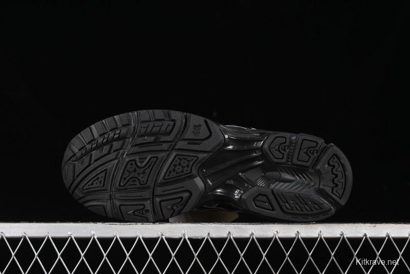 Asics Gel-Kayano 14 Running Shoes with Breathable Design and Professional Cushioning - 1201A019-006