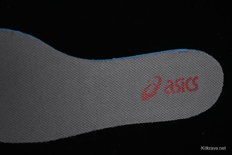 Asics Gel-Kahana Tr V4 Running Shoes with FF BLAST PLUS Cushioning Technology - 1203A585-100