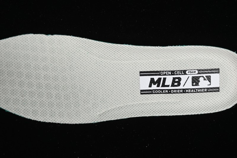 New York Yankees MLB Bigball Chunky Embo Monogram Platform Sandals - 3ASXEMN4N50BKS