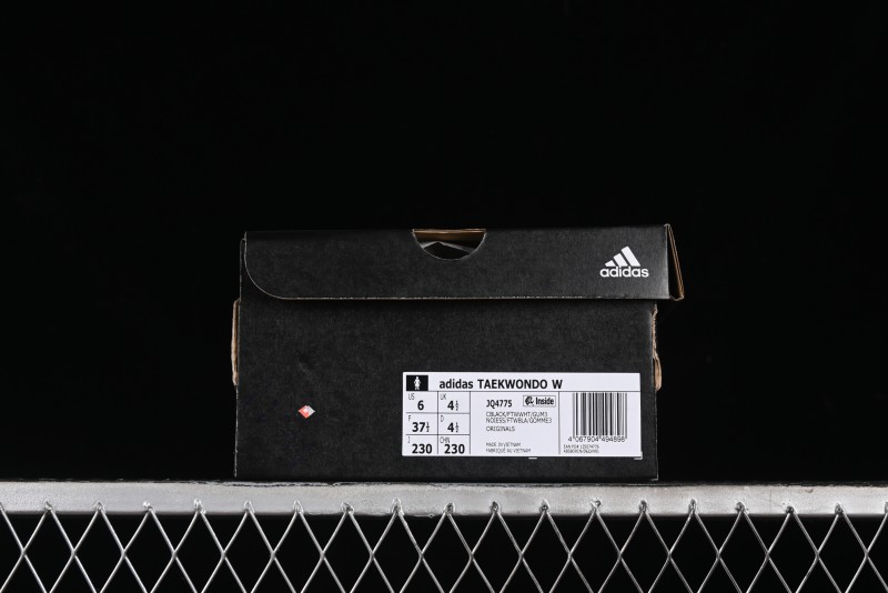 Adidas Originals Taekwondo JQ4775 Low-Top Training Shoes for Comfortable Non-Slip Workouts