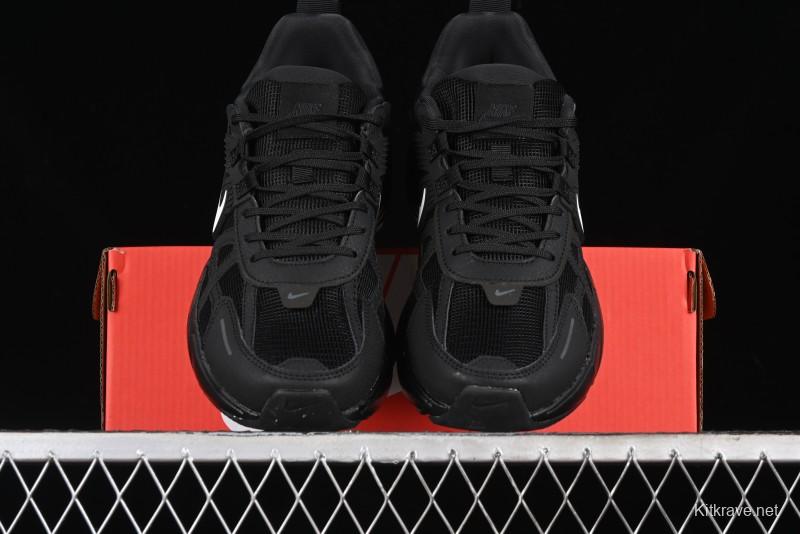 Nike Runtekk Run Retro Low-Top Running Shoes with Cushlon Midsole and Anti-Slip Design - HQ1582-001