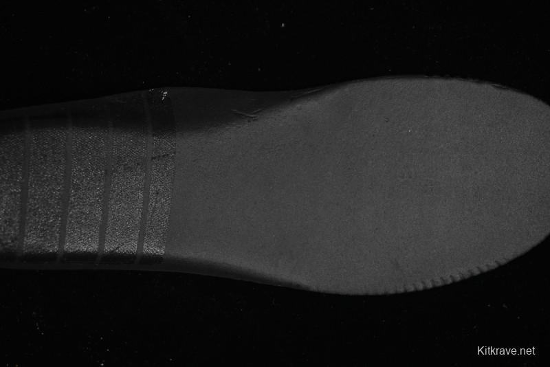 Nike Air Force 1 '07 Low UN Collaboration Casual Sneakers in Off-White with Yellow Stitch - KK3333-002