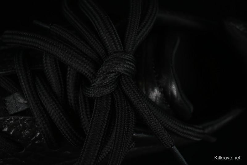 Alexander McQueen Flexion Retro Sneakers in Black with Diamond Grain Calfskin - 8.F6