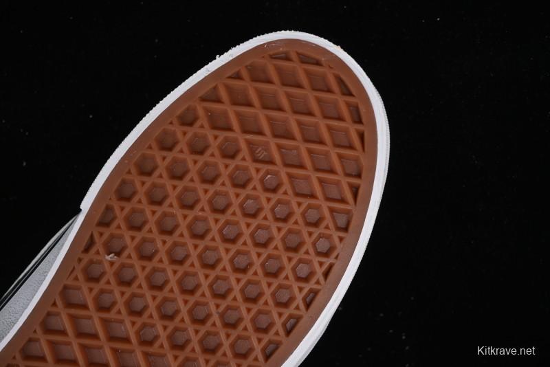 Vans Classics Knu Skool Full-Grain Leather Retro Sneakers - VN000CS0BGF