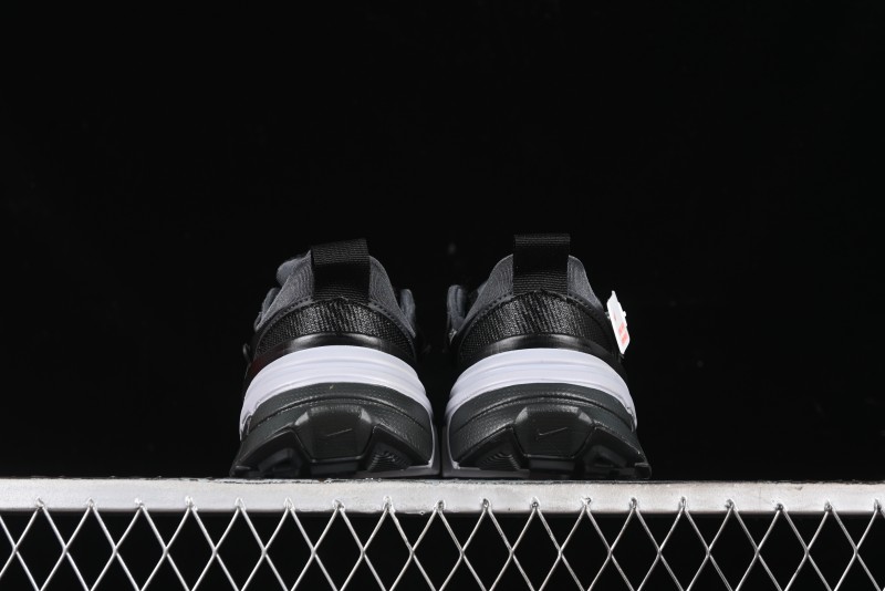 Nike V2K Runtekk 3XL Retro Low-Top Running Shoes with Shock Absorption and Anti-Slip Design - FD0736-005