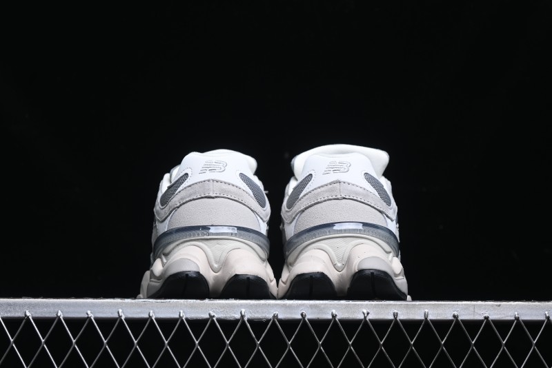 New Balance 9060 Retro Casual Running Shoes with ABZORB Cushioning Technology - U9060EEE