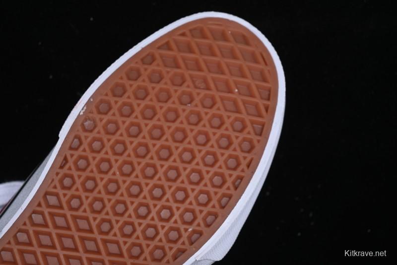 Vans Knu Skool Low-Top Retro Casual Vulcanized Sneakers - VN000D22ZCF