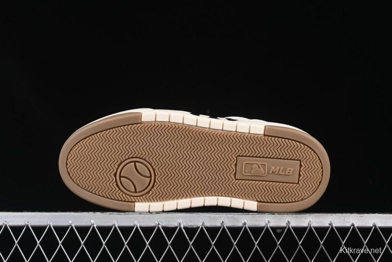 New York Yankees Chunky Liner Mid Denim Monogram Platform Sandals - 3ASXCA12N50IVS