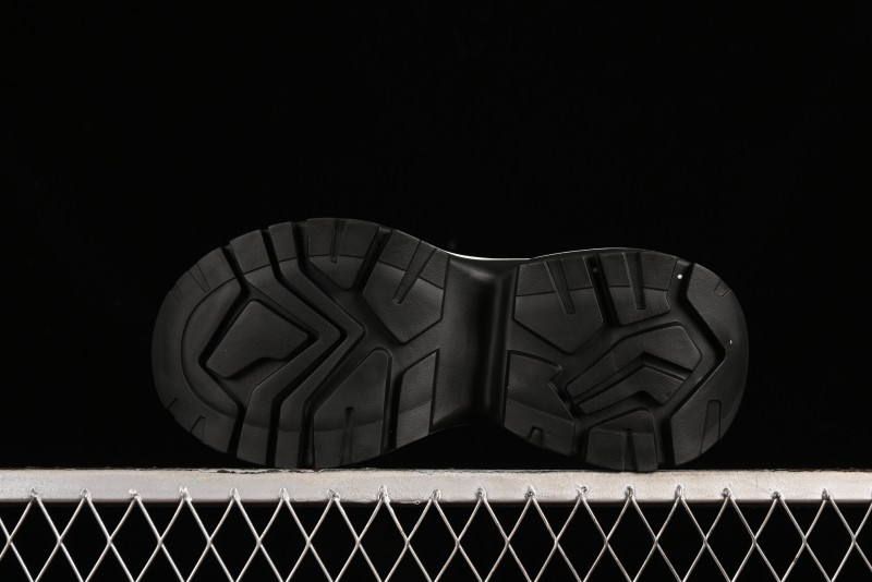 GG-CC Casual Running Shoes with Irregular Design - G23X4318B