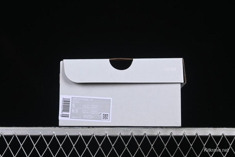 Nike Air Force 1'07 Low Casual Sneakers with Full-Length Air Cushion - IH0640-161
