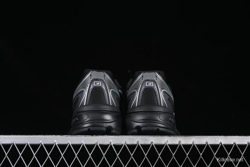 New Balance 740 Black and Silver Retro Running Sneakers for Men