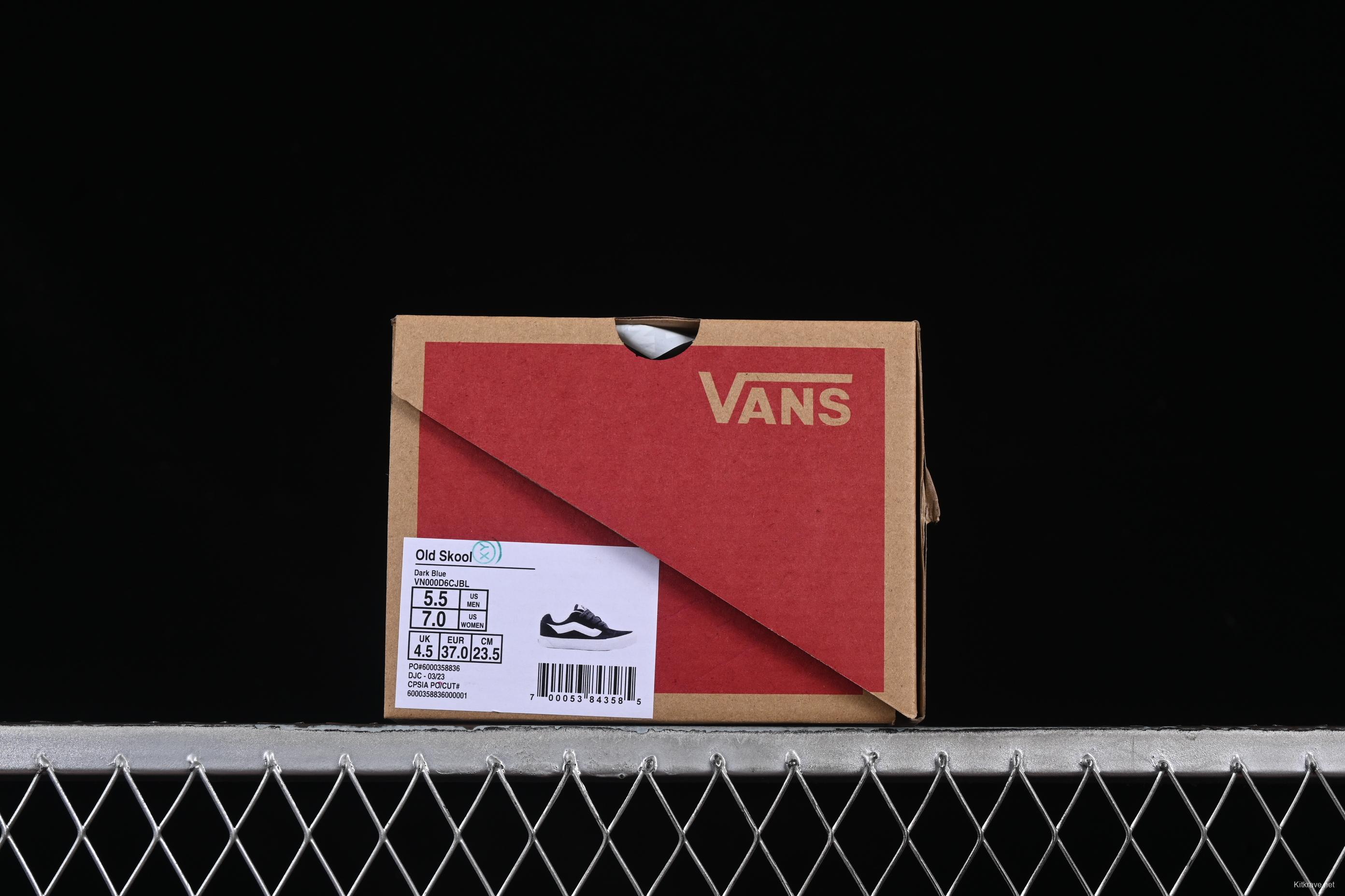 Vans Knu Skool Low-Top Retro Chunky Sneakers - VN000D6CJBL