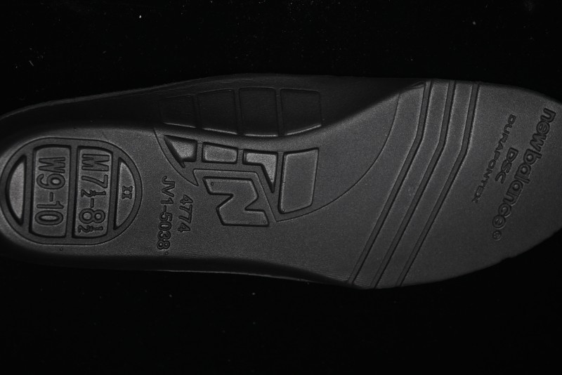 New Balance Made In USA M993 Series Classic Retro Casual Running Shoes with Heritage Design - U993JJ