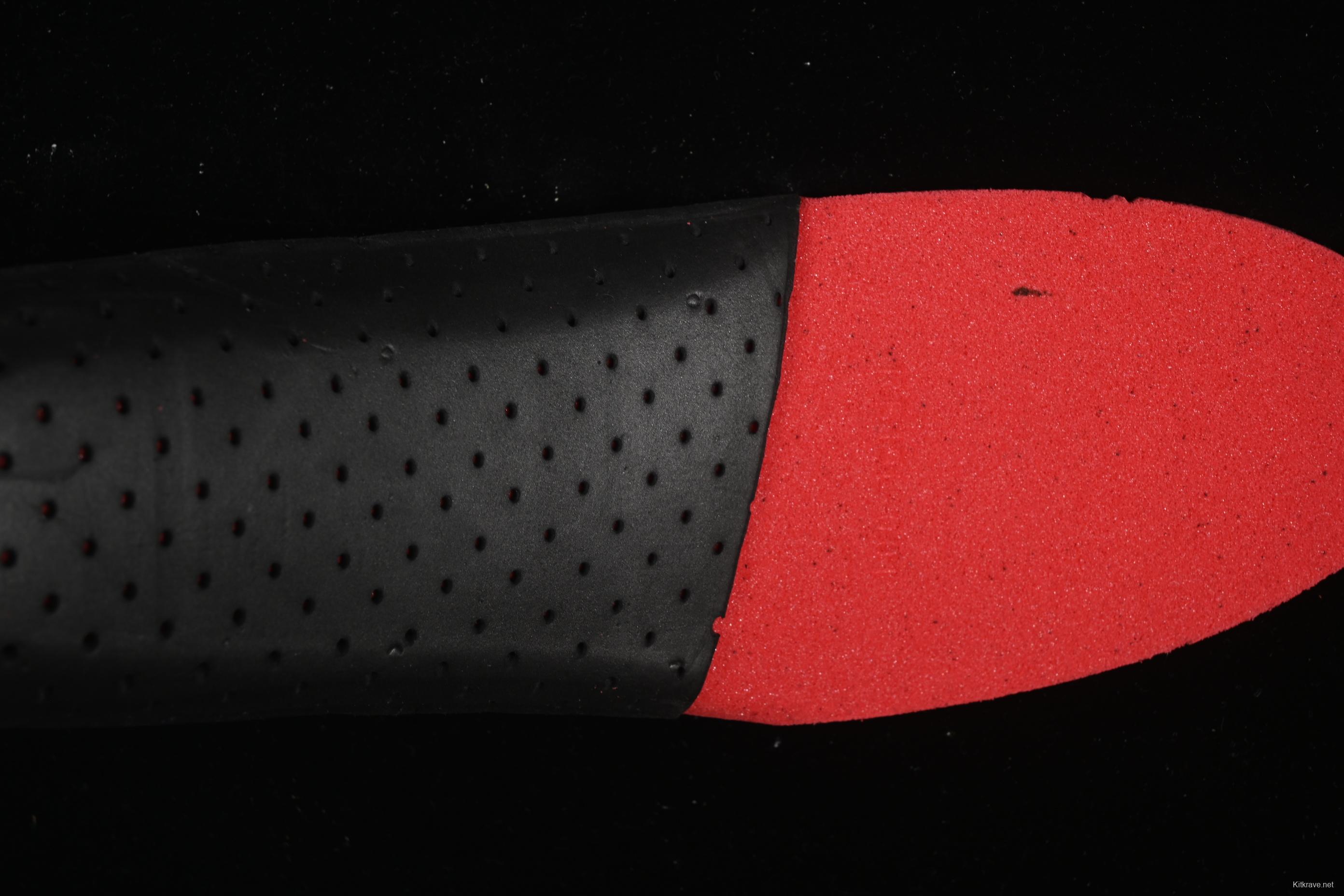 Stone Island Grime Panelled Low-Top Lifestyle Sneakers in Dark Brown - MO78FWS0303