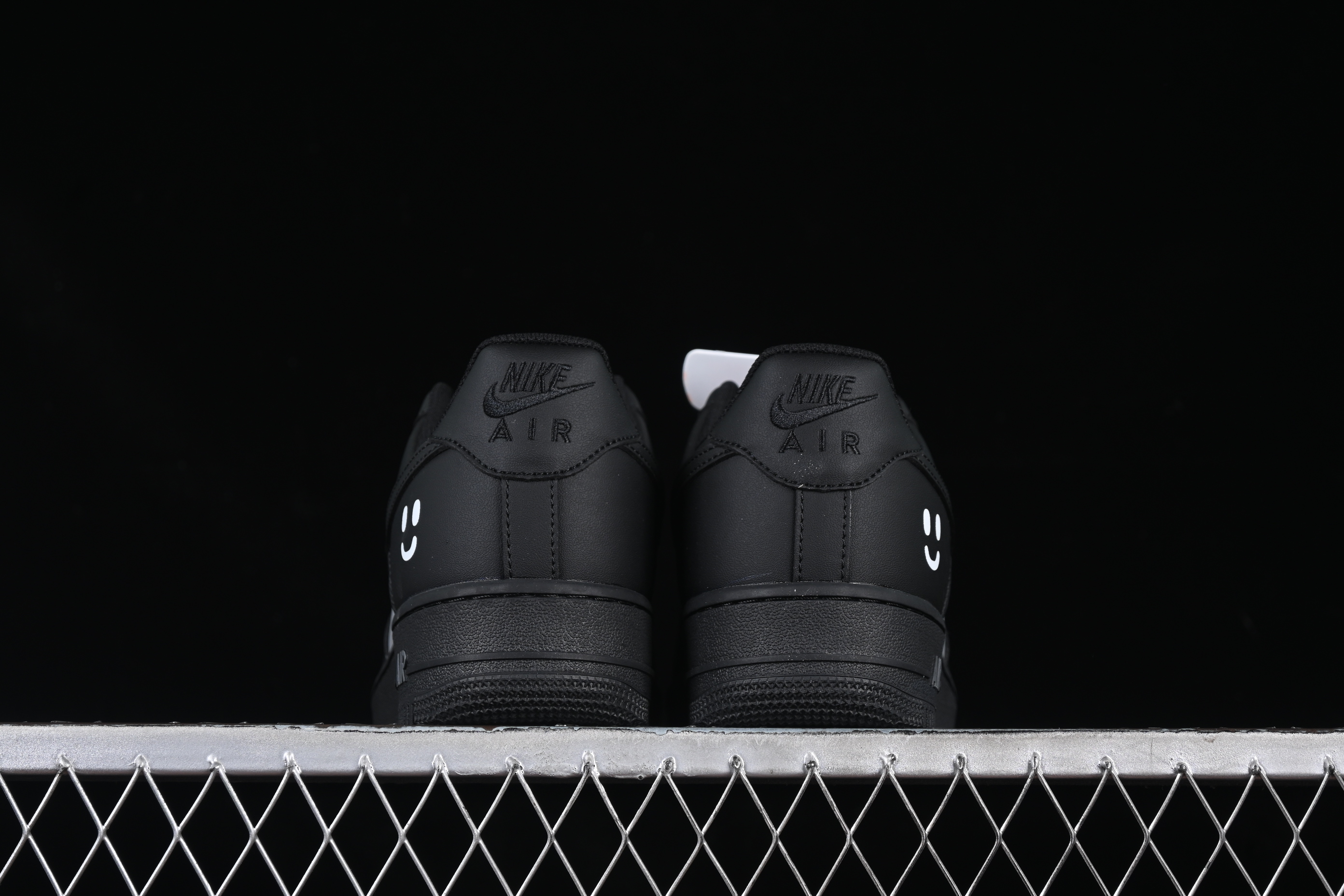 Nike Air Force 1'07 Low Custom Casual Sneakers with Full-Length Air Cushion - CW2288-111