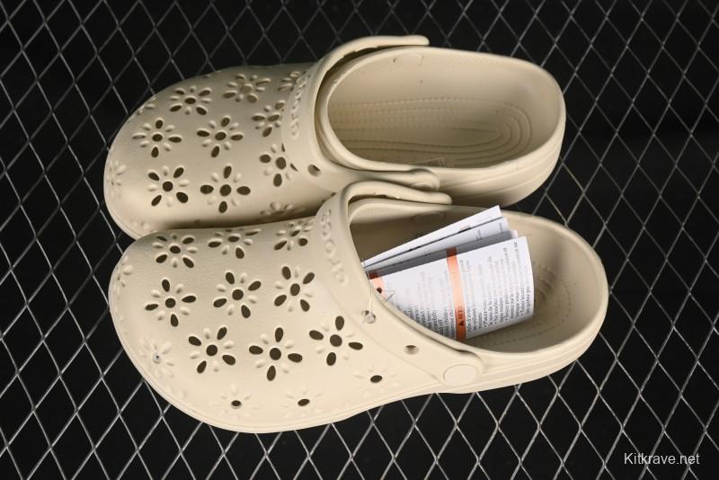 Crocs Classic Clog Two-Way Beach Sandals with Ventilation Holes - B.D4