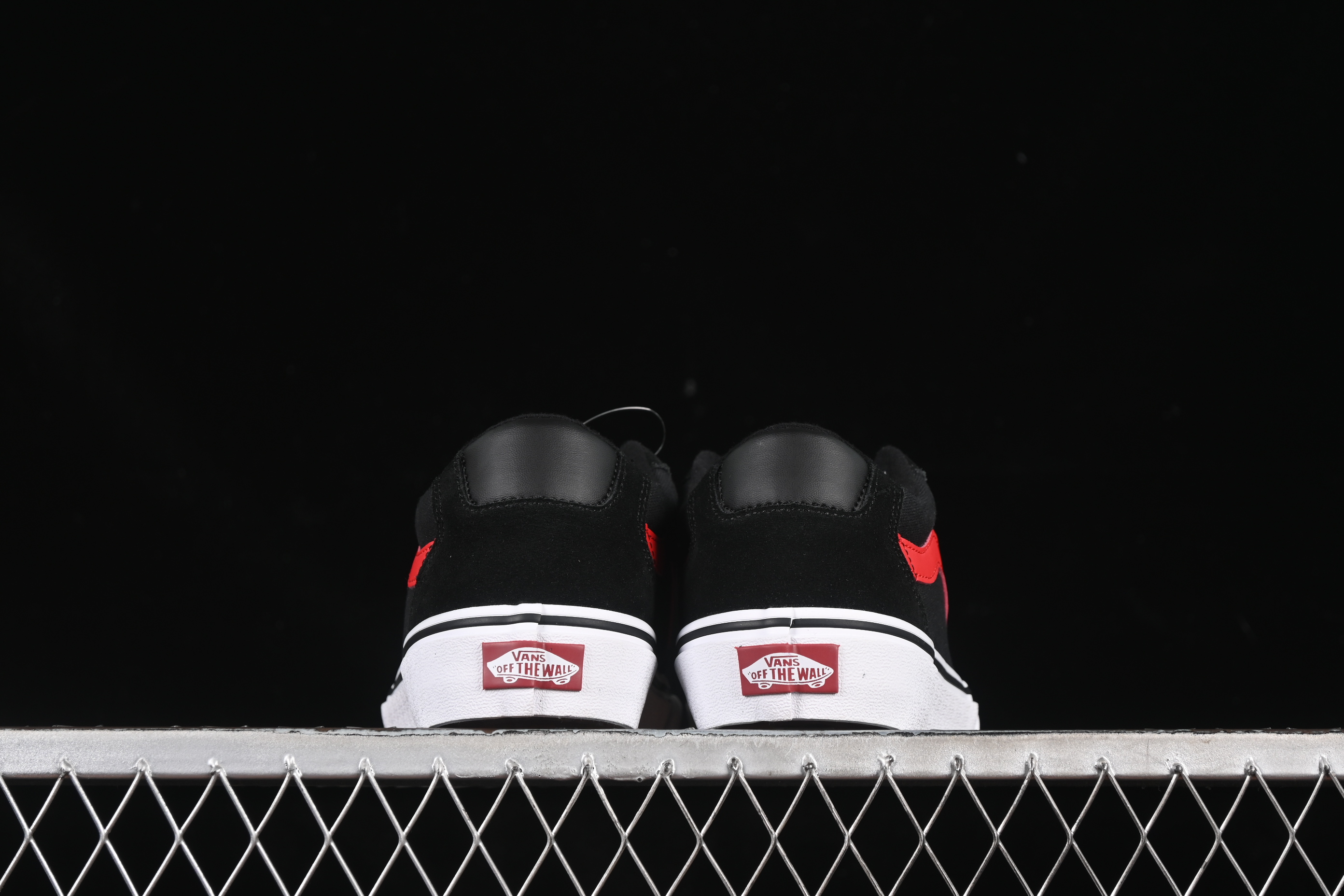Vans Faulkner Low Top Casual Skate Shoes - VN000SJVPX8