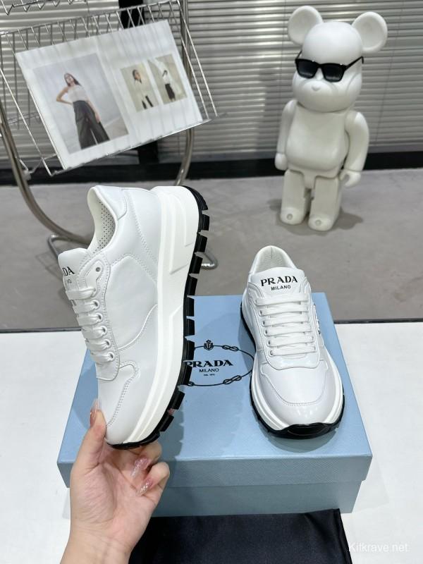 2025 Women Prada White Leather Sneakers KFY00310