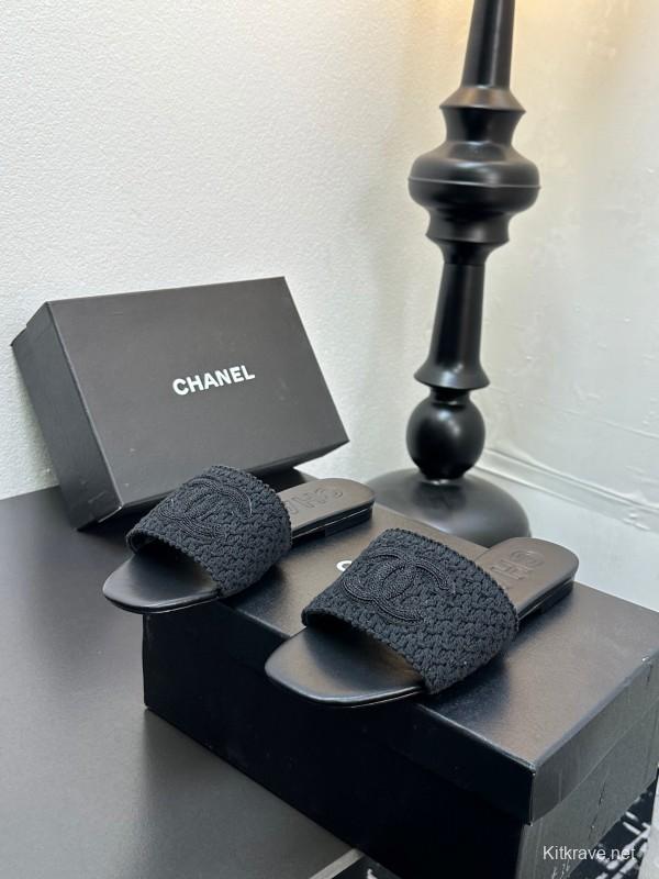 2025 Slippers CHANEL Black Fabric Slippers