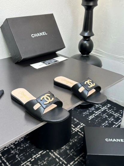 2025 Slippers Chanel Black Lambskin Slippers