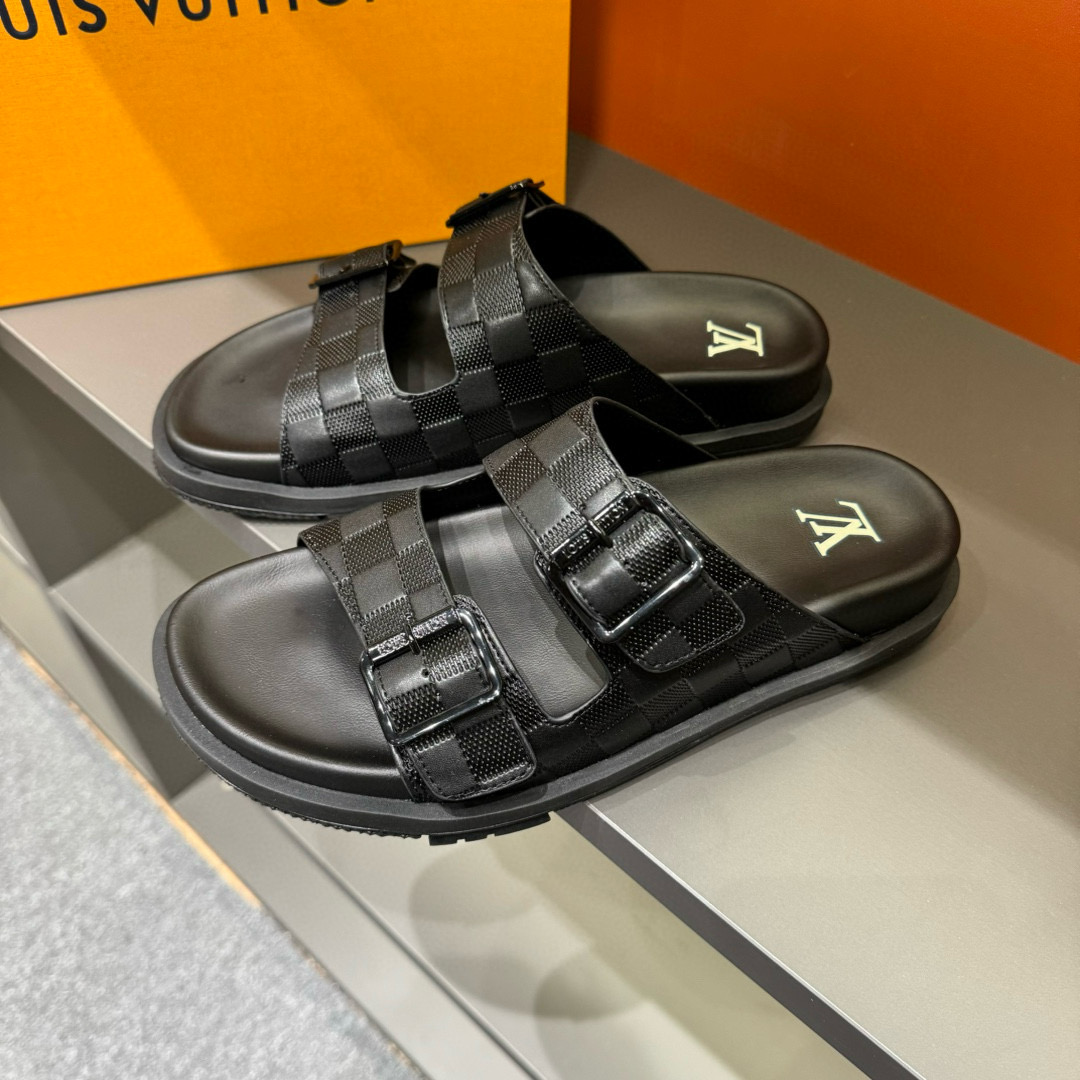 2024 Men Louis Vuitton Black Leather Slippers