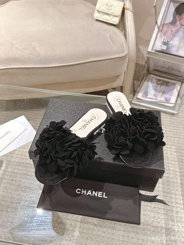 2025 Women Chanel Black Suede Mule Floral B2032-2