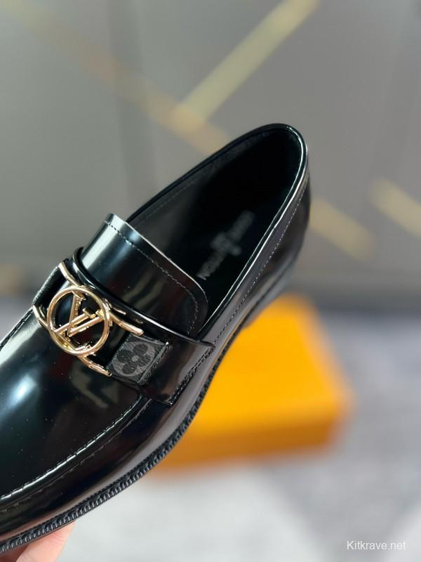 2024 Men Louis Vuitton Black Leather Dress Shoes MJ00290