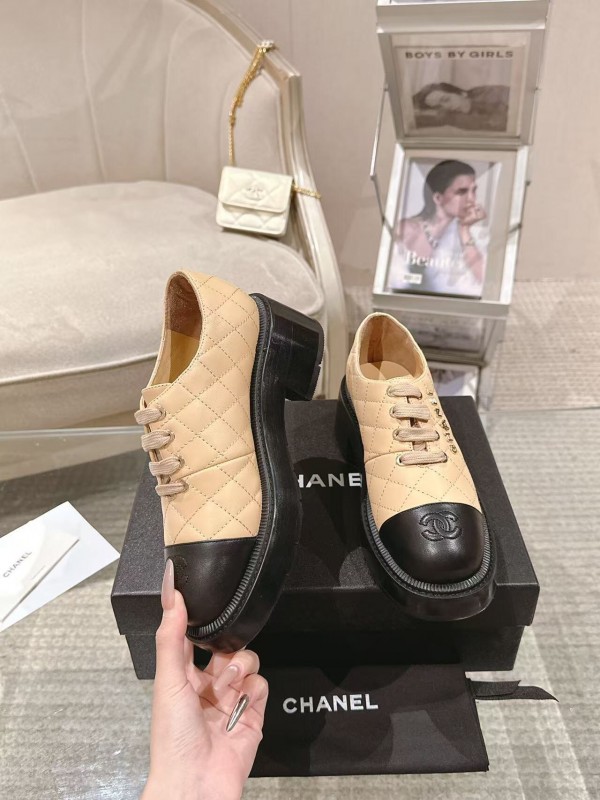2025 Women Chanel Beige Black Leather Platform Oxford B2099