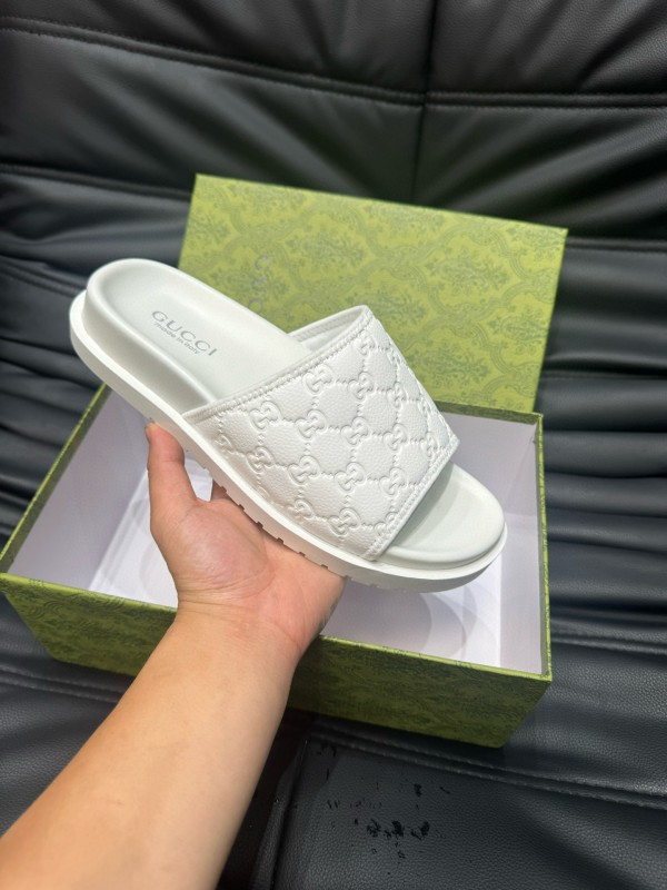 2024 GUCCI White Leather Slippers MJ00200
