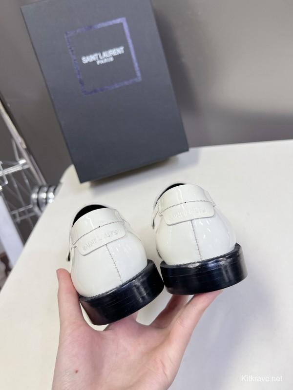 2025 Women Yves Saint Laurent White Leather Loafer KFY00350