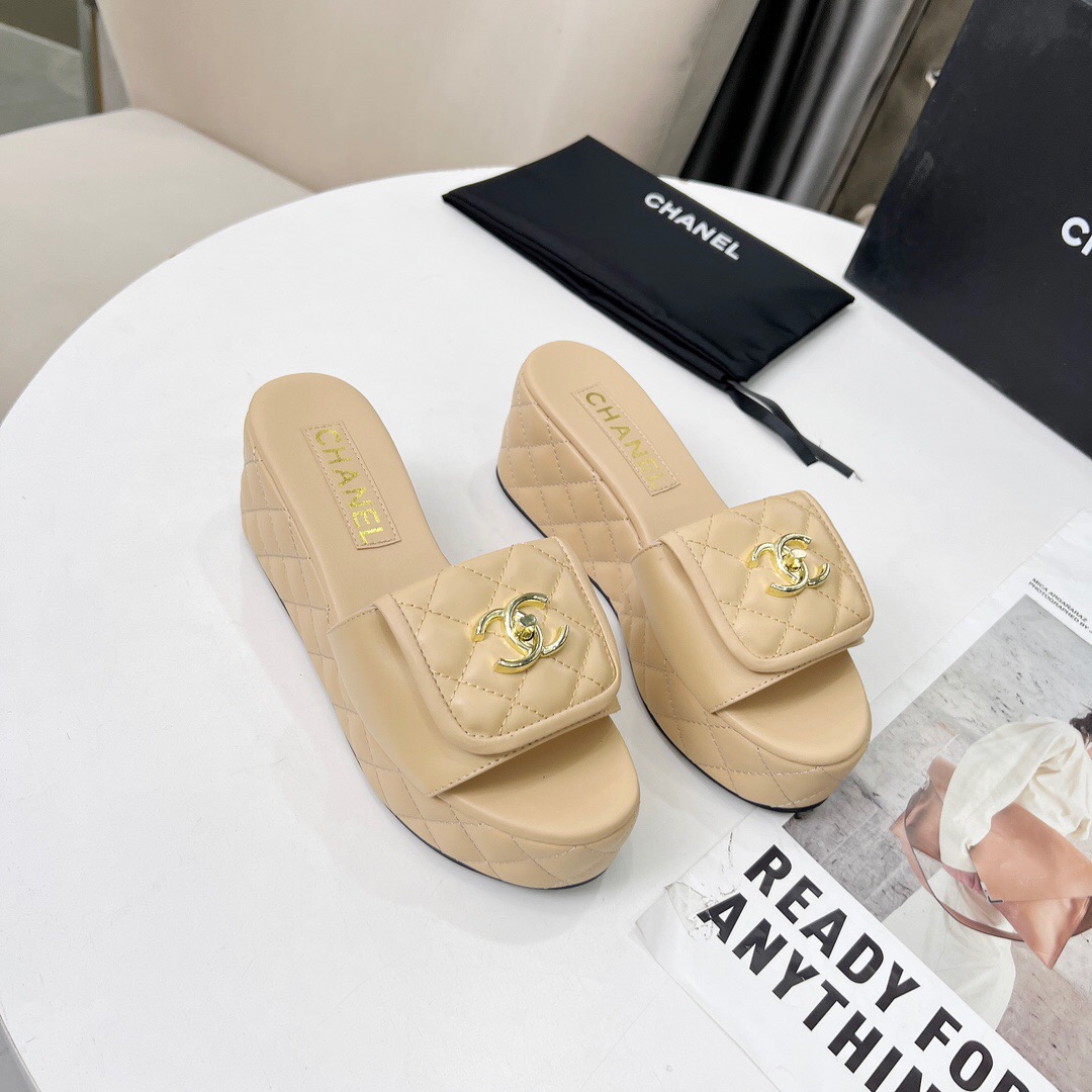 2025 Women Chanel Beige Leather Platform Slide Sandals