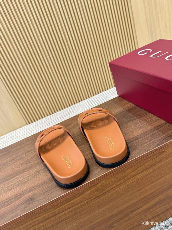2025 Women Gucci Brown Leather Slides LY00230