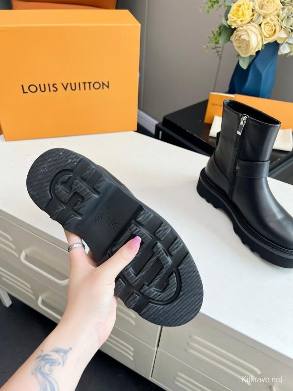 2024 Women Louis Vuitton Black Full Grain Calf Leather Ankle Boots MJ00310