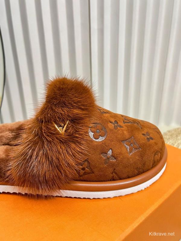 2024 Slippers Louis Vuitton Brown Suede Shearling Slippers MJ00340