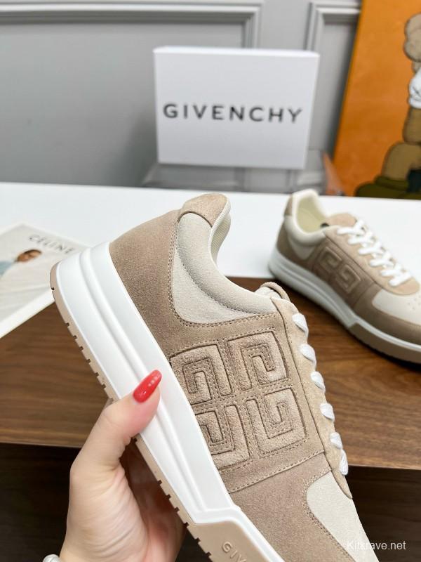 2024 Unisex Givenchy Beige Silk Calfskin Patent Leather Sneakers MJ00380