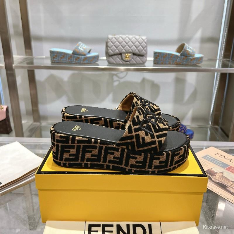2025 Fendi Black Beige Canvas Platform Slippers