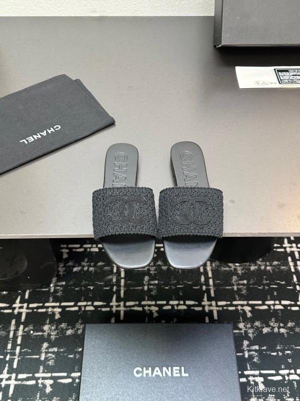 2025 Slippers CHANEL Black Fabric Slippers
