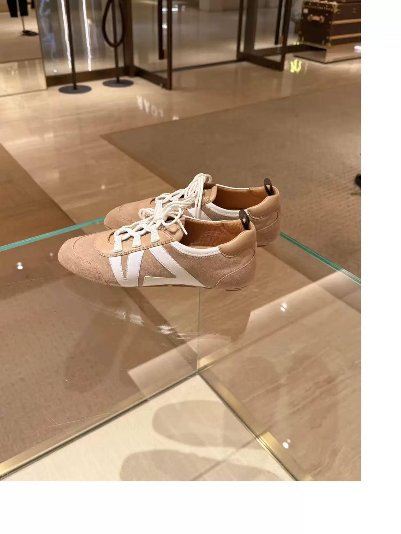 2025 Men Louis Vuitton Beige White Suede Leather Sneakers LY00340