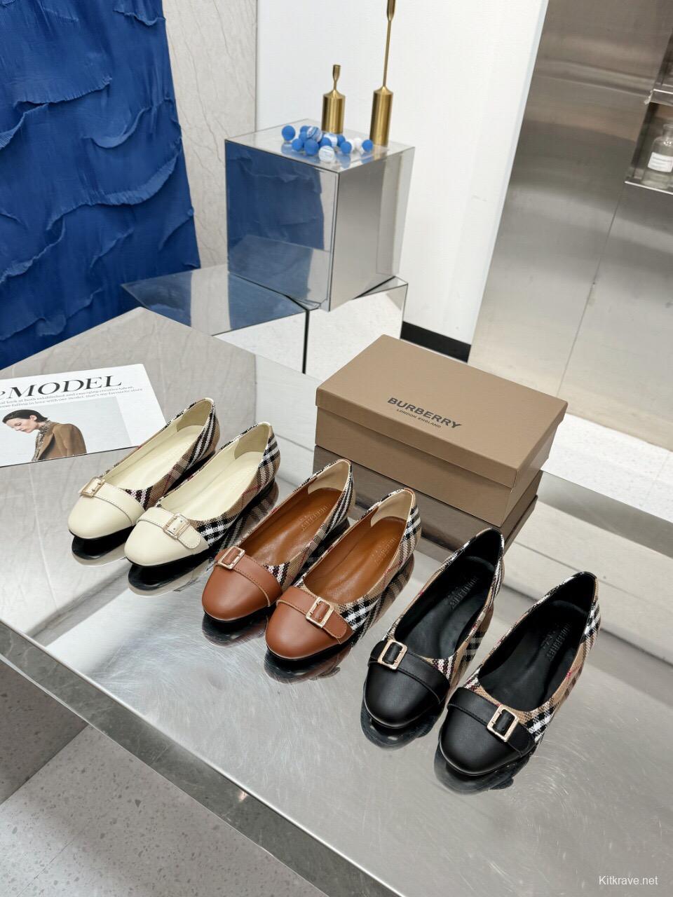 2025 Women Burberry Beige Black Fabric Leather Ballet Flats LY00250