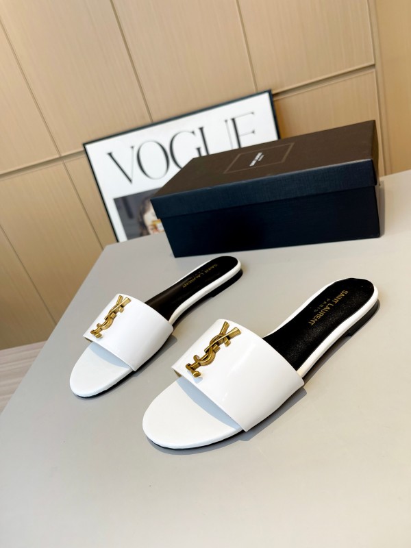 2025 Women Yves Saint Laurent White Leather Slippers LY00180