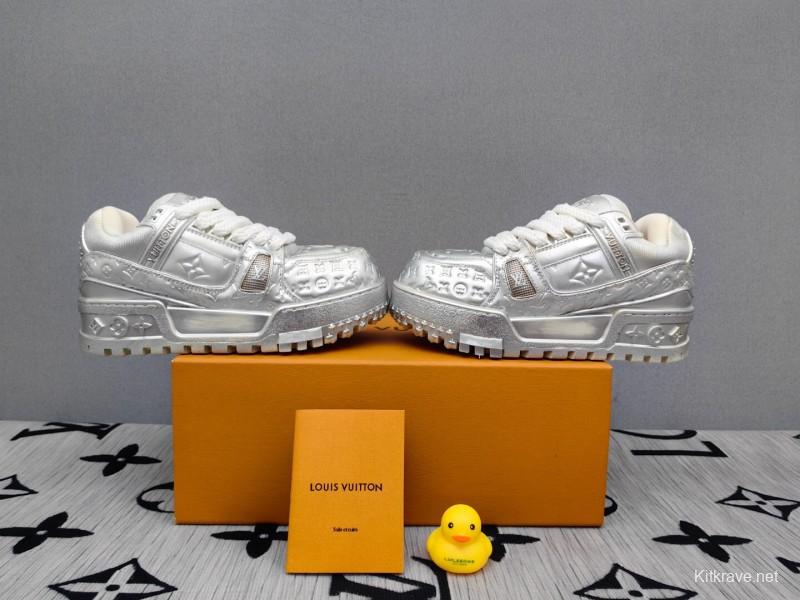 2025 Unisex Louis Vuitton Silver Leather LV Trainer