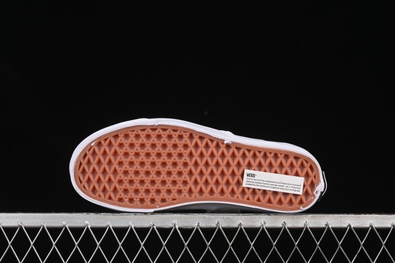 Vans Authentic 44 Slip-On Skate Shoes - VN000D5KESB