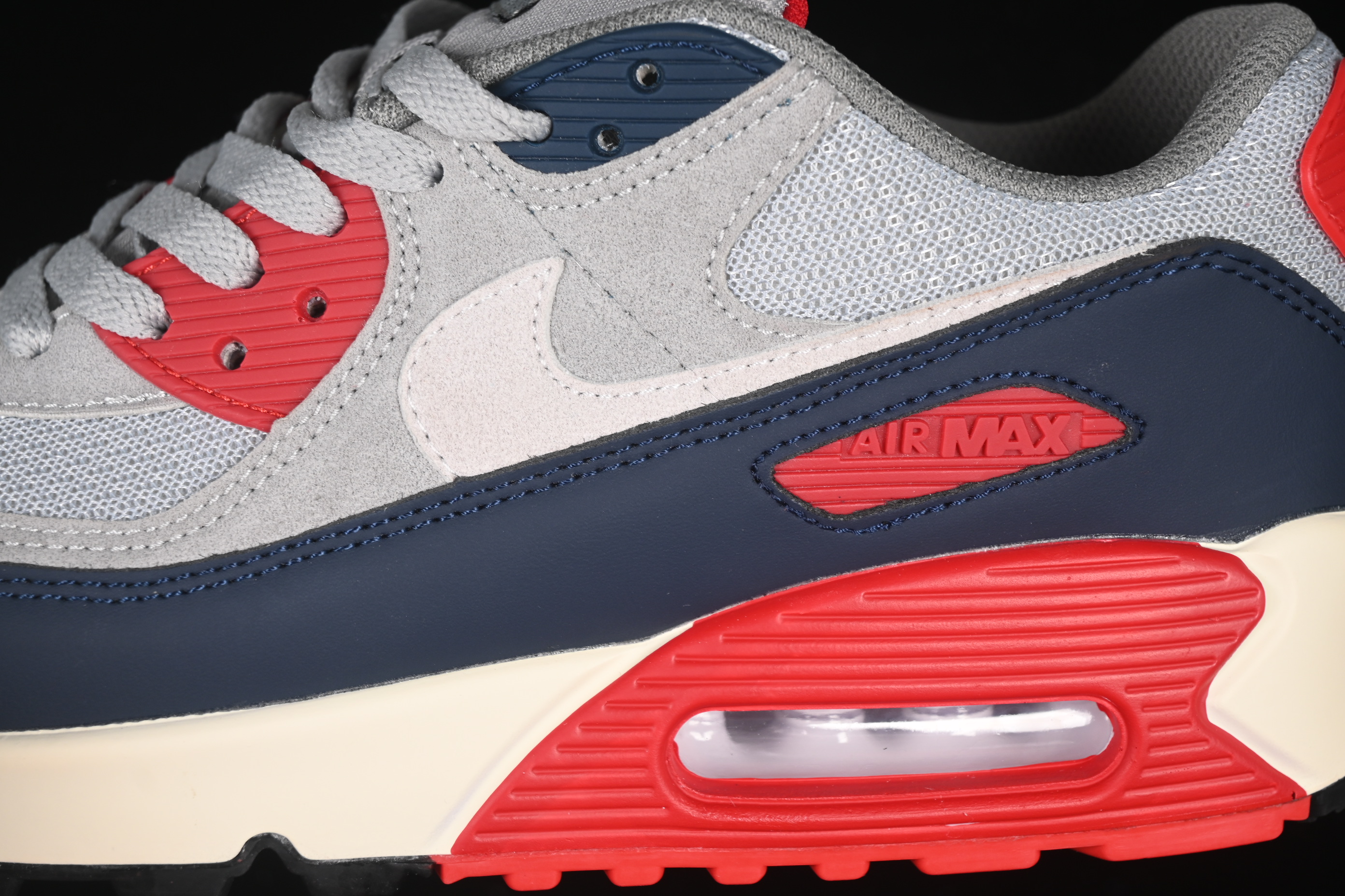 Nike Air Max 90 Retro Running Shoes with Air Cushion Technology - DM0029-005