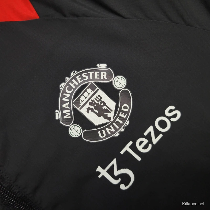 25/26 Manchester United Jacket Black Windbreaker